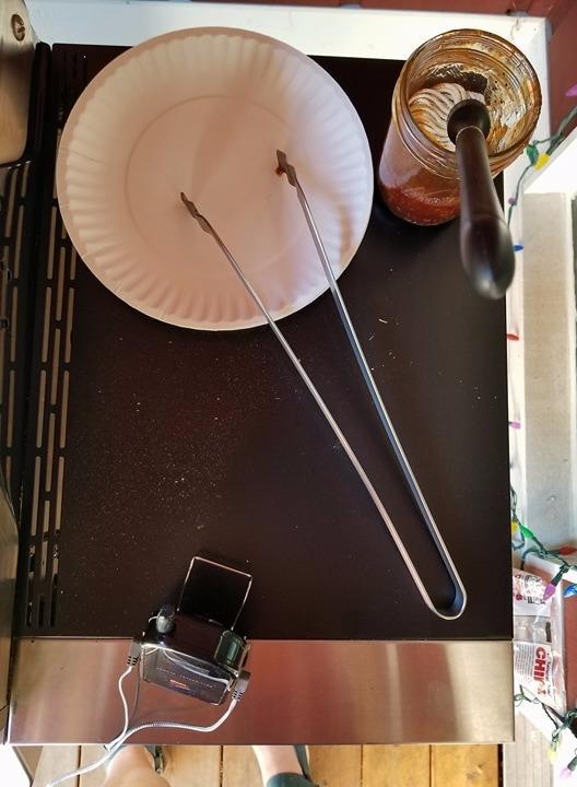 Perfekte Zange für den Grill