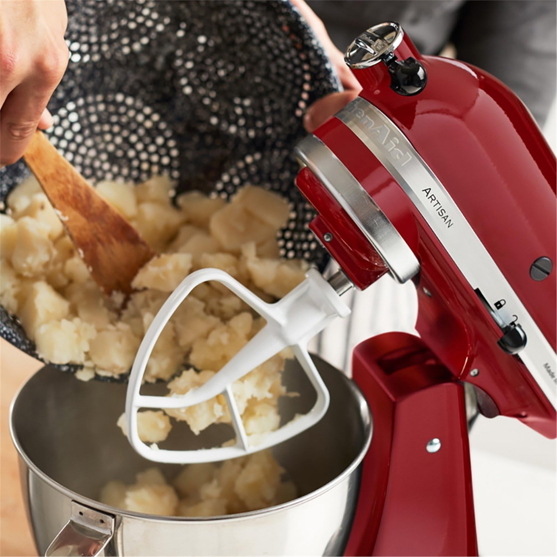 kitchenaid-artisan-5ksm185-k-chenmaschine-mit-kippbarem-motorkopf-4-8-l-empire-r image 4