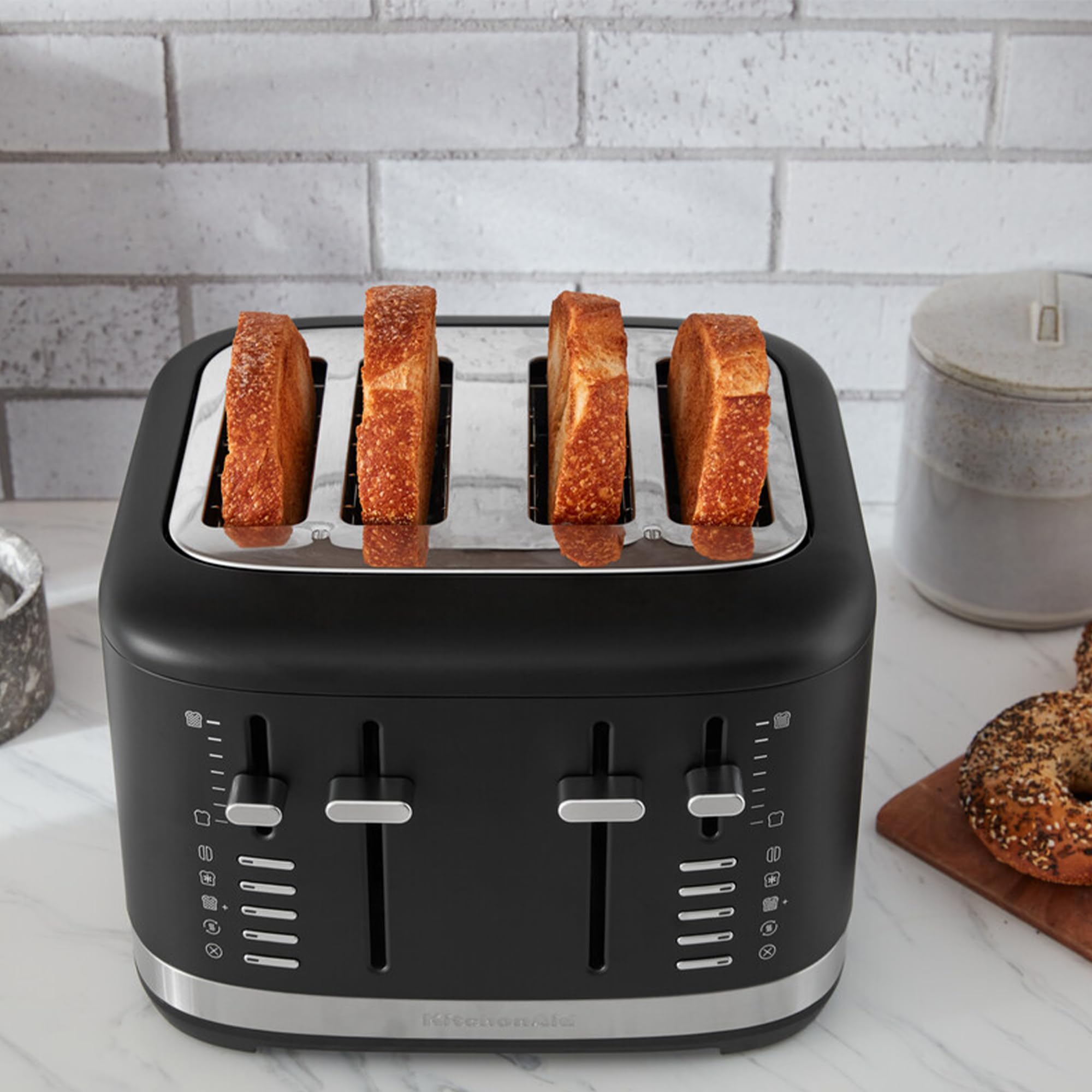 kitchenaid-4-scheiben-toaster-mit-extrabreiten-schlitzen-matt-schwarz image 6