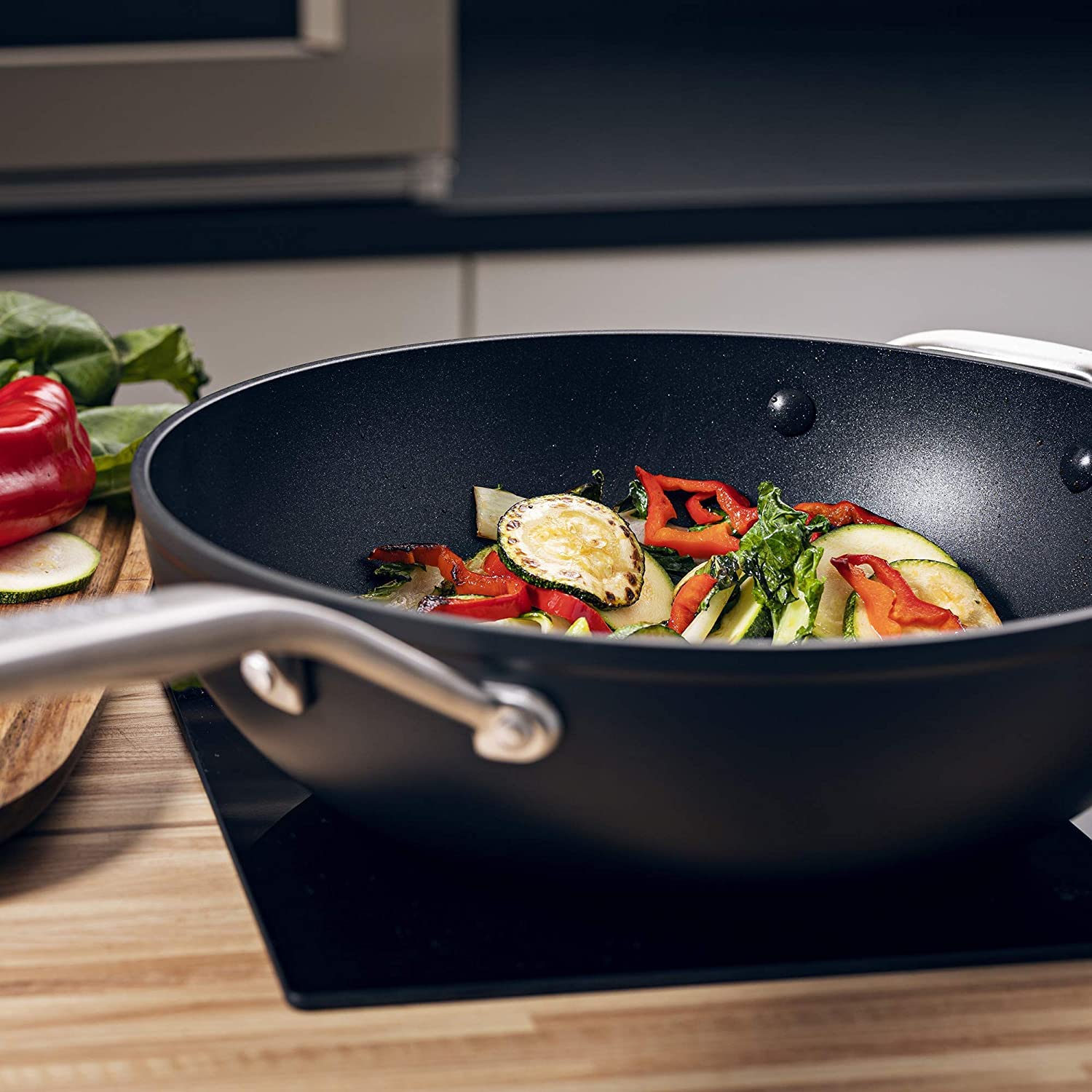 kitchenaid-forged-hardened-wok-30-cm-5l-antihaftbeschichtet-induktionsgeeignet-b image 5