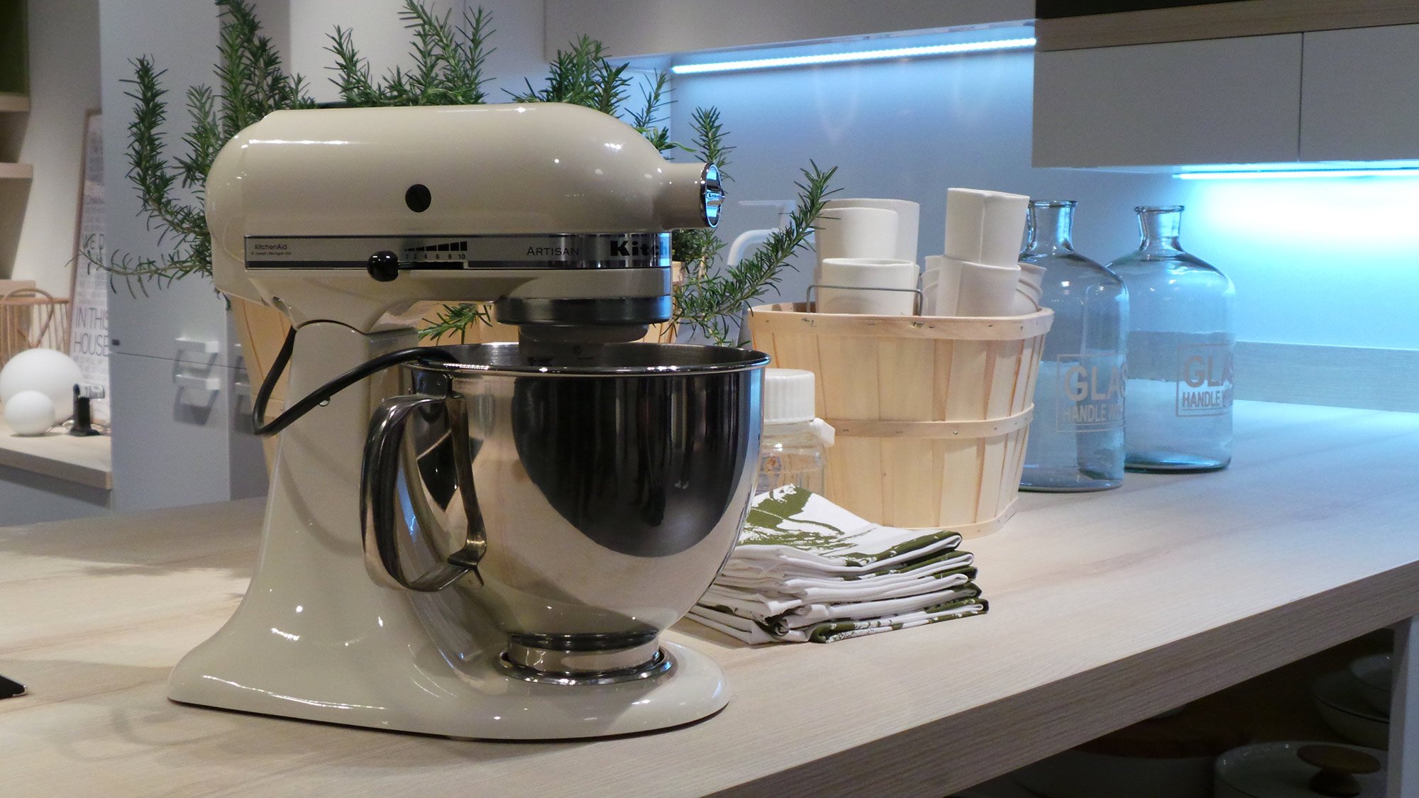 kitchenaid-artisan-k-chenmaschine-5ksm150psegp-lila image 4