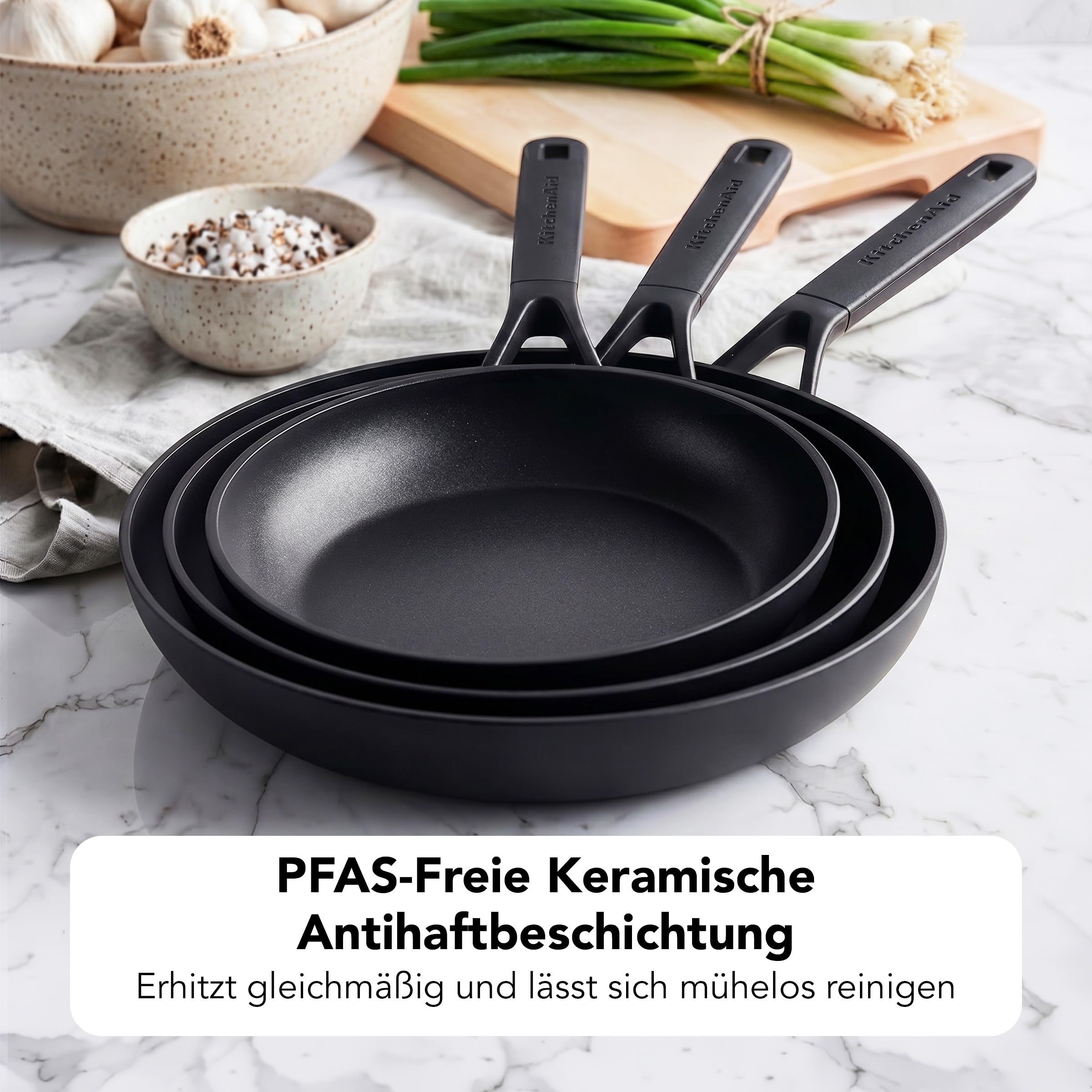 kitchenaid-classic-forged-bratpfanne-30-cm-hart-anodisiert-pfas-freie-keramische image 3