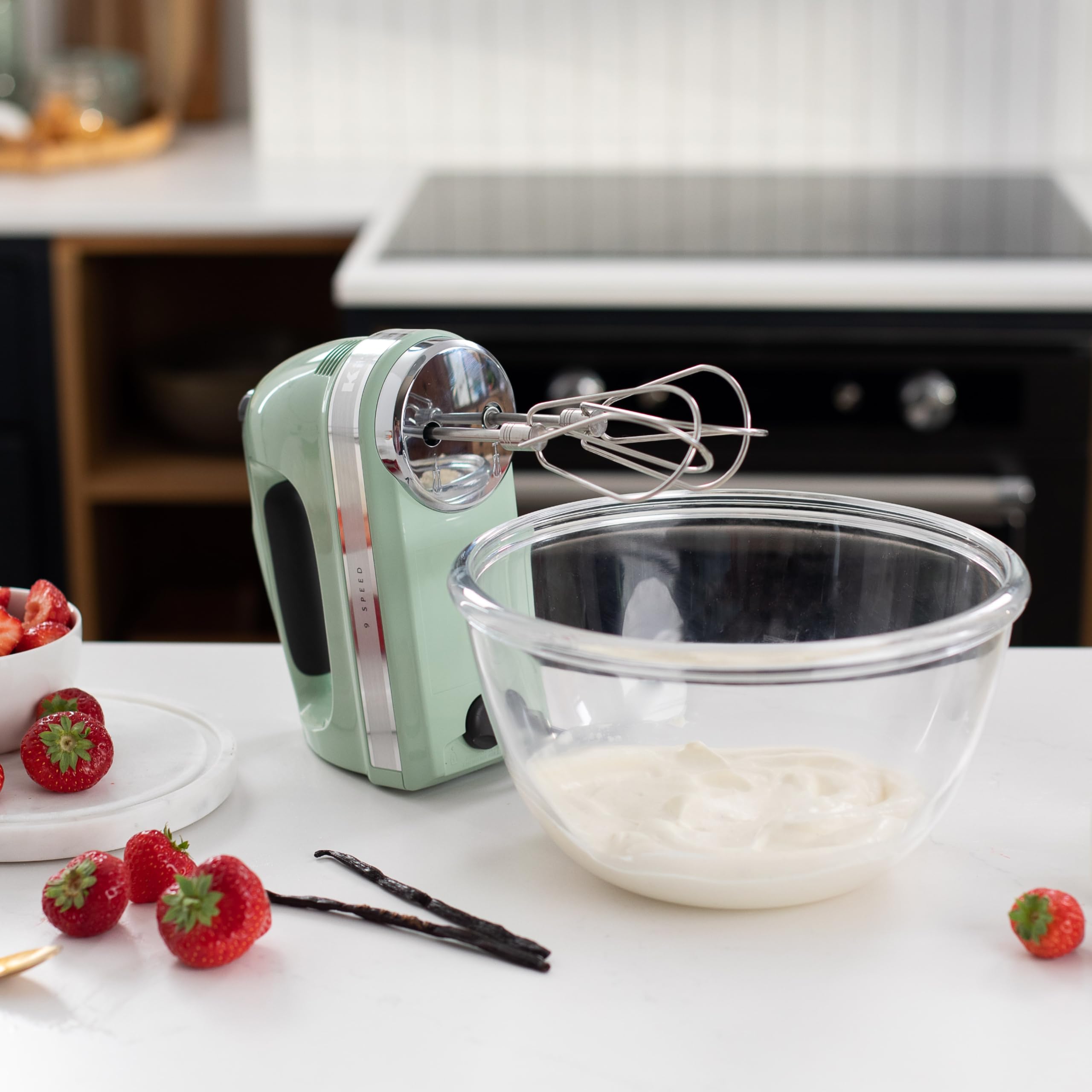 kitchenaid-9-gang-handmixer-5khm9212bpt-pistazie-mit-5-edelstahl-zubeh-rteilen image 2