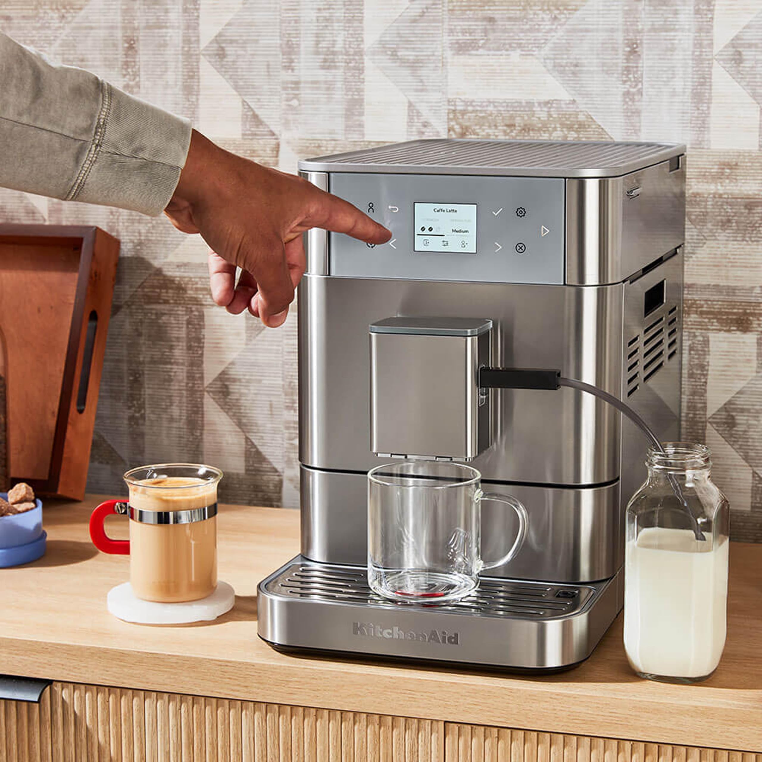 kitchenaid-kaffeevollautomat-kf6-edelstahl-15-getr-nke-automatische-milchaufsch- image 3
