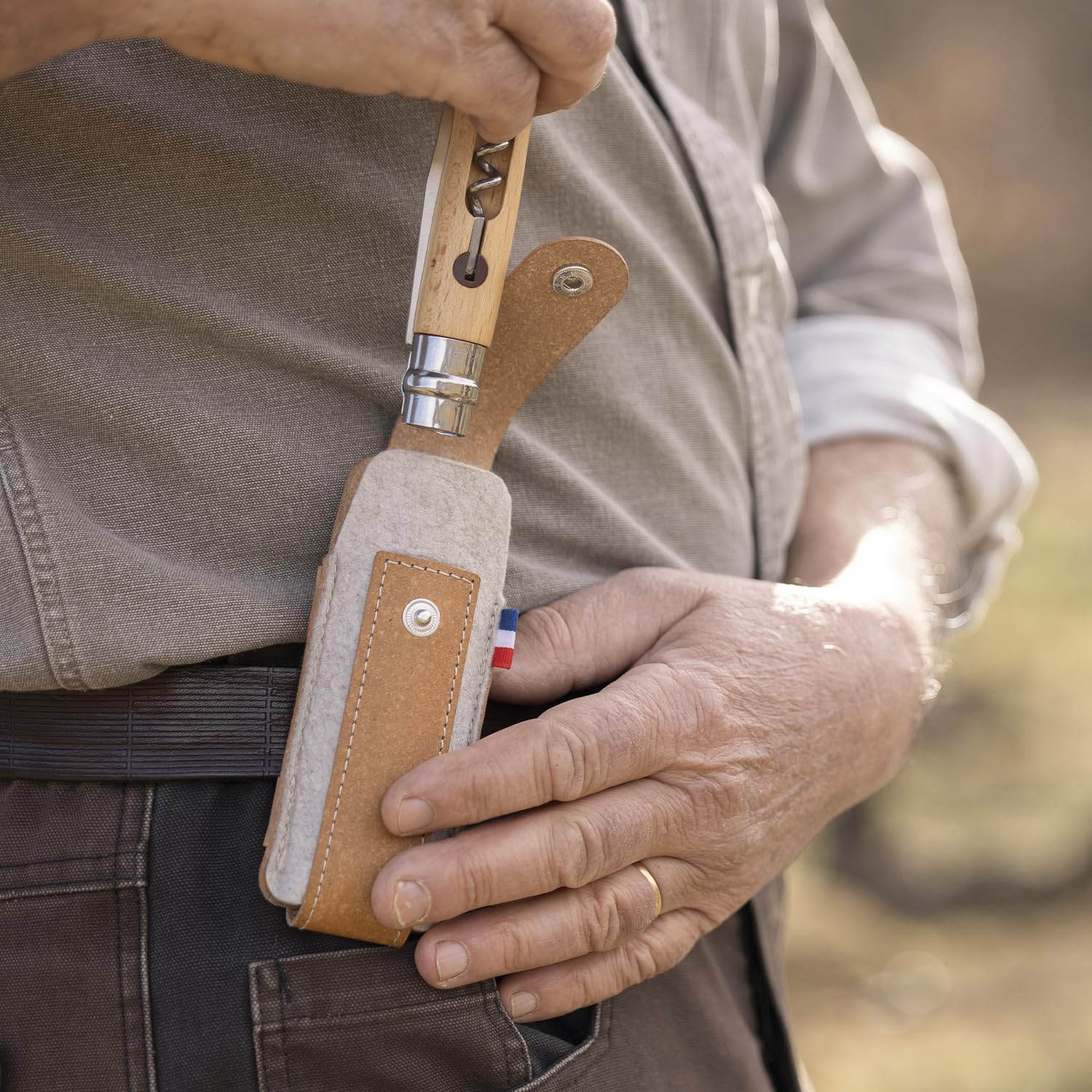 opinel-outdoor-etui-l-aus-recyceltem-leder-r-pet-filz-braun-f-r-n-09-n-10-pilzme image 6